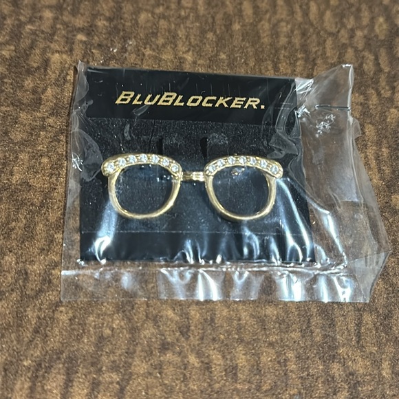 Nikki Sixx BluBlocker Sunglasses - Picture 12 of 13